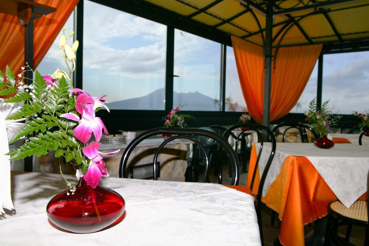 Hotel Sottovento Sant'Egidio del Monte Albino Екстериор снимка