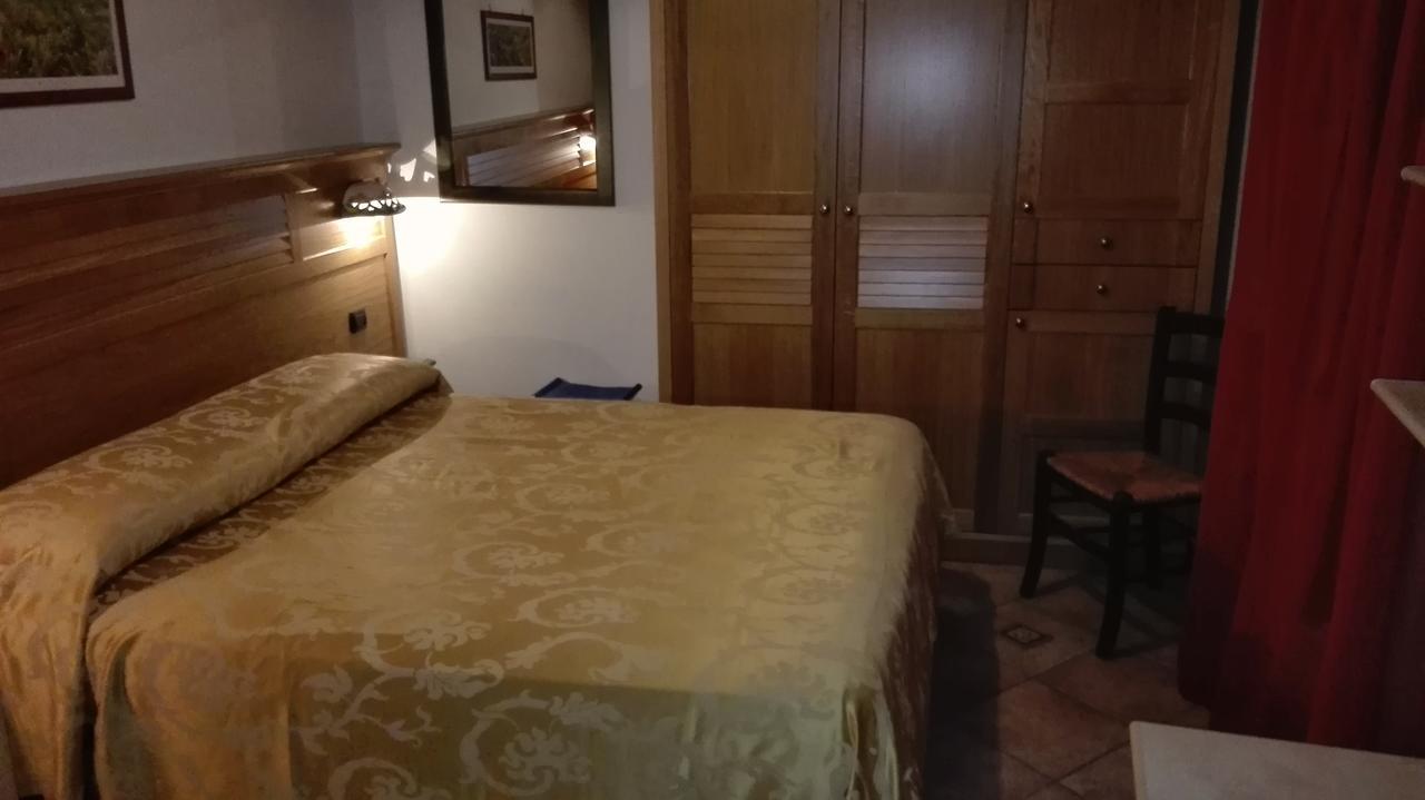 Hotel Sottovento Sant'Egidio del Monte Albino Екстериор снимка